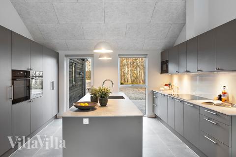 Kjøkkenet i luksushus nr. 911 i Lolland/Falster/Møn er godt innrettet.