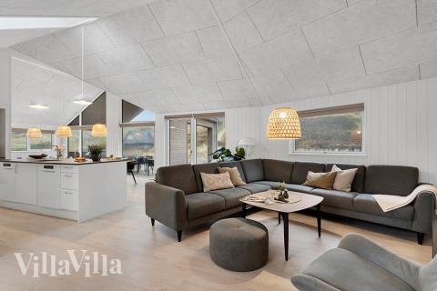 Sofakroken i luksushus nr. 900 i Vestjylland.