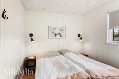 Et av de 12 soverommene i luksushus nr. 910 i Lolland/Falster/Møn.