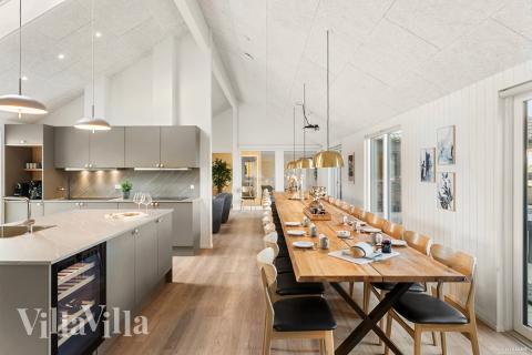 Oppholdsrom med plass til 30 i luksushus nr. 910.