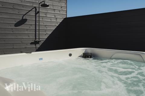Nyt varmen i boblebadet i luksushus nr. 922 i Fyn og øyer