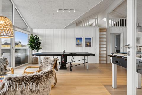 Aktivitetsrom i luksushus nr. 932 med 8 soverom og plass til 20 personer.