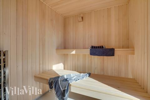 Nyt varmen i badstuen i luksushus nr. 917 til 20 personer