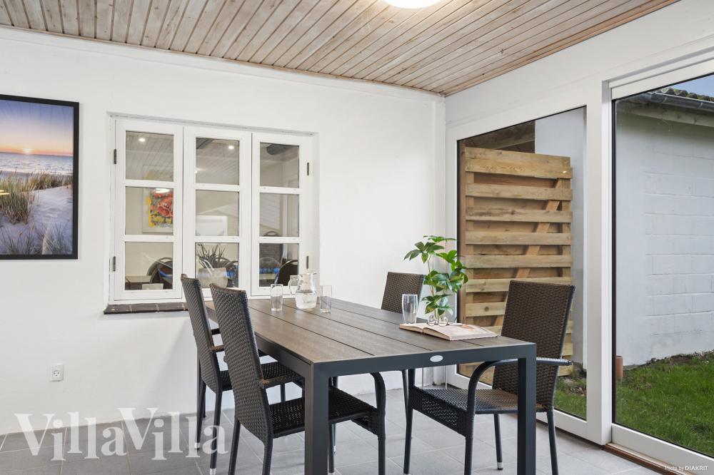 Ta en dukkert i bassenget i luksushus nr. 688 i Vestjylland.