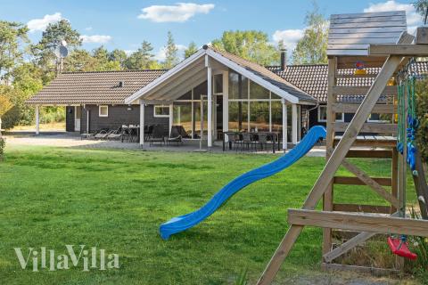 I tillegg til alle aktivitetsmulighetene i husets bassengavdeling, tilbyr også luksushus nr. 159 mengder av utendørsaktiviteter