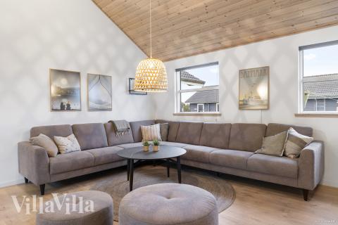 Konkurrer i feriehusets aktivitetsrom når dere besøker luksushus nr. 196 i Nordjylland.