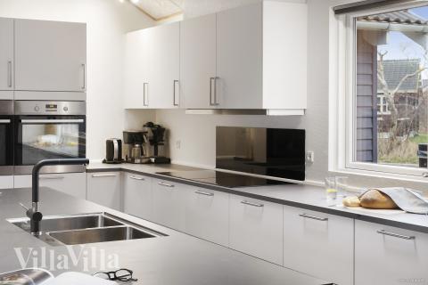 Kjøkkenet i luksushus nr. 314 er godt innrettet.