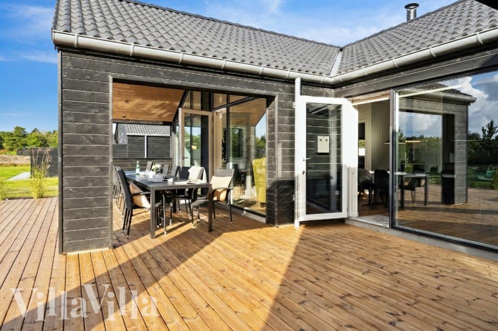 Stor terrasse i luksushus nr. 599 i Sydjylland.