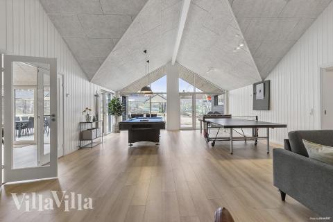 Aktivitetsrom i luksushus nr. 814 med 10 soverom og plass til 26 personer.