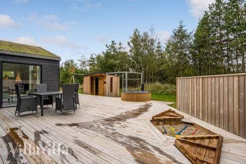 Dette lekre huset med spa, nr. 944, med plass til 10 personer, ligger i Nordjylland
