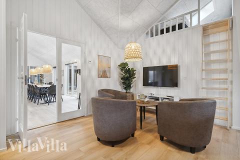 Konkurrer i feriehusets aktivitetsrom når dere besøker luksushus nr. 774 i Tyskland.