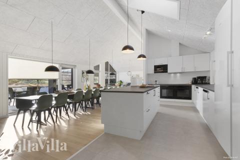 Kjøkkenet i luksushus nr. 816 er godt innrettet.