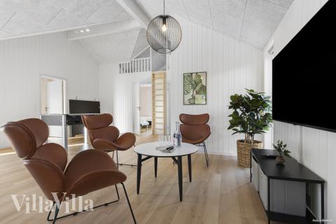 Aktivitetsrom i luksushus nr. 816 med 8 soverom og plass til 20 personer.