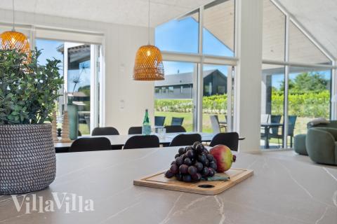 Kjøkkenet i luksushus nr. 776 i Tyskland er godt innrettet.