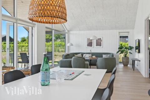 Oppholdsrom med plass til 18 i luksushus nr. 776.