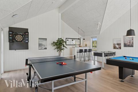 Luksushus nr. 780 til 26 personer tilbyr et stort aktivitetsrom med bl.a. biljard og dart