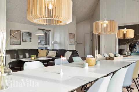 Oppholdsrom med plass til 24 i luksushus nr. 782.