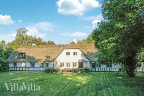 Hus nr. 951 med basseng og plass til 18 personer ligger i Fyn og øyer.