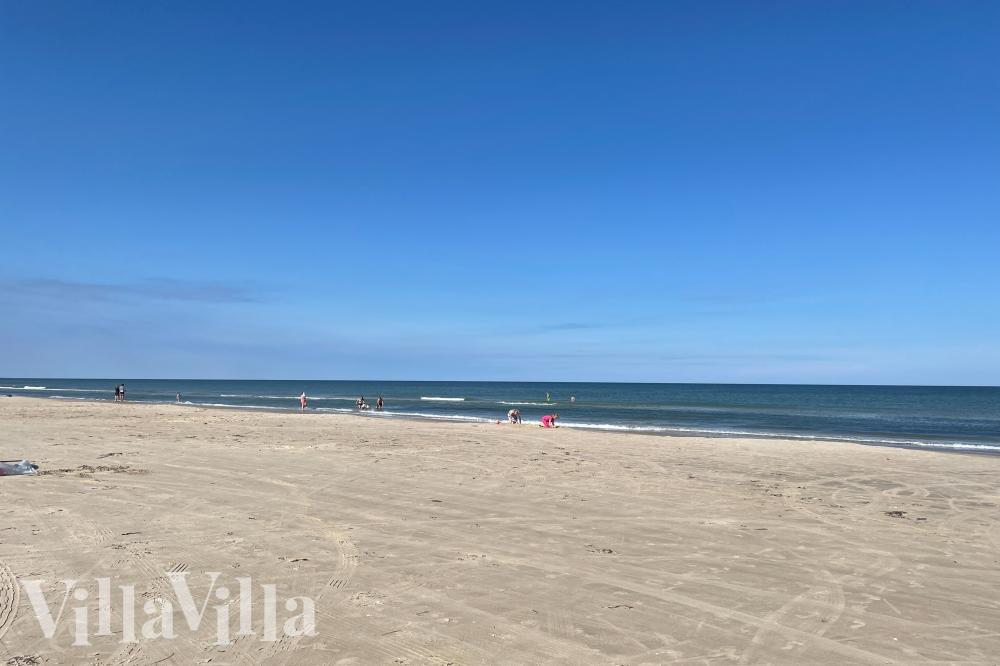 Stranden nær luksushus nr. 952.