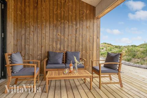 Luksushus nr. 945 har en deilig terrasse med gode hagemøbler til 12 personer.