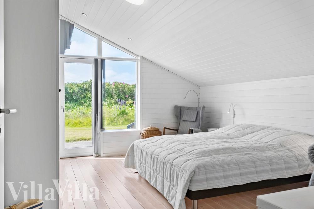 Et av de 3 soverommene i luksushus nr. 954 i Vestjylland.