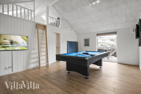 Luksushus nr. 928 til 14 personer tilbyr et stort aktivitetsrom med bl.a. biljard og dart