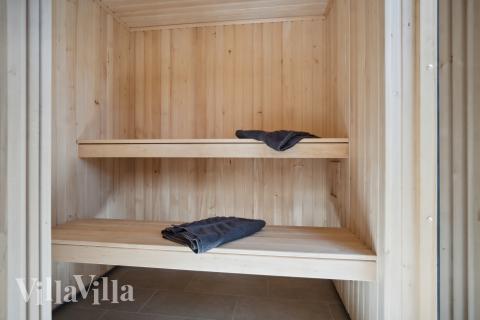 Nyt varmen i badstuen i luksushus nr. 904 til 14 personer