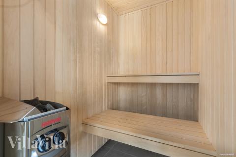 Nyt varmen i badstuen i luksushus nr. 824 til 20 personer