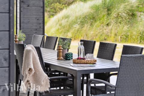 Luksushus nr. 959 har en deilig terrasse med gode hagemøbler til 26 personer.