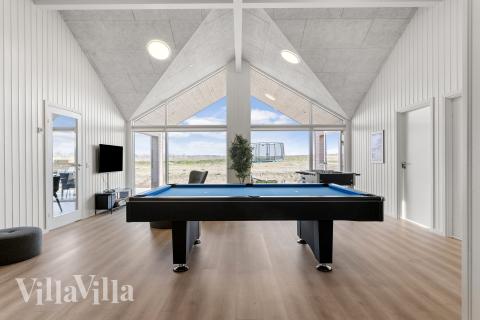 Luksushus nr. 917 til 20 personer tilbyr et stort aktivitetsrom med bl.a. biljard og dart