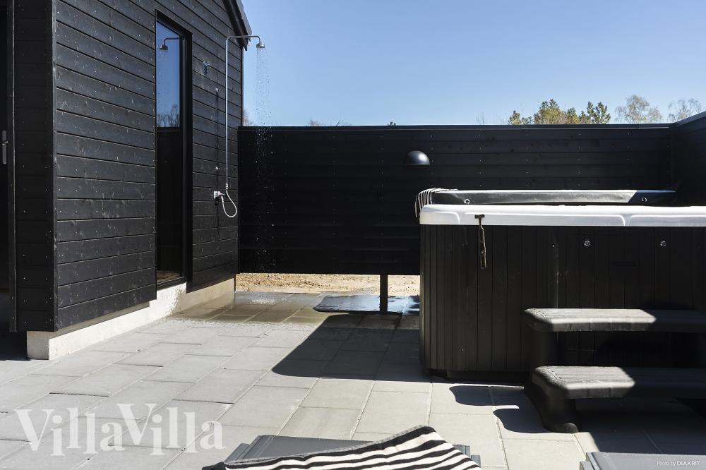 Dette lekre huset med spa, nr. 933, med plass til 20 personer, ligger i Lolland/Falster/Møn