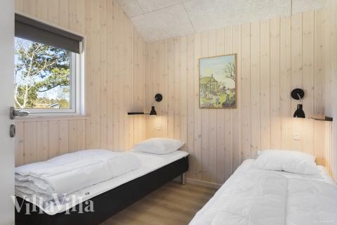 Et av de 8 soverommene i luksushus nr. 933 i Lolland/Falster/Møn.