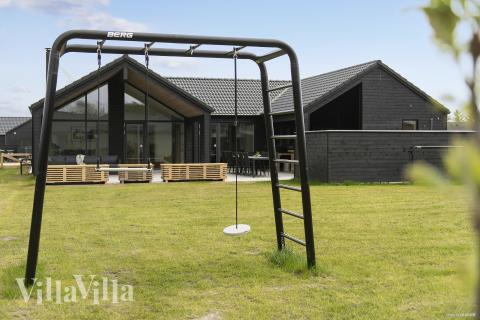 Stort utvalg av utendørsaktiviteter ved luksushus nr. 698 i Vestjylland.