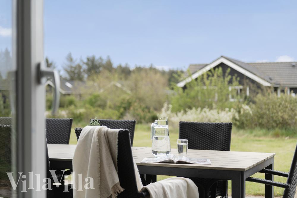 Luksushus nr. 456 har en deilig terrasse med gode hagemøbler til 20 personer.