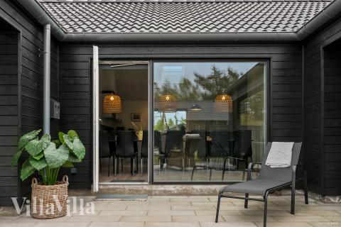 Luksushus nr. 622 har en deilig terrasse med gode hagemøbler til 18 personer.