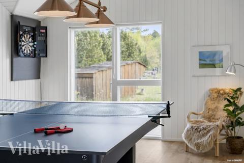 Luksushus nr. 935 til 10 personer tilbyr et stort aktivitetsrom med bl.a. biljard og dart