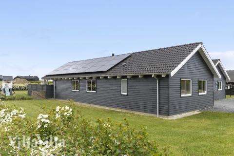 Hus nr. 338 med basseng og plass til 16 personer ligger i Fyn og øyer.