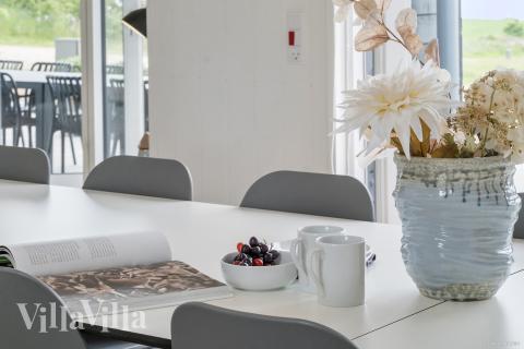 Oppholdsrom med plass til 14 i luksushus nr. 922.