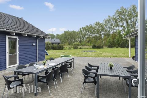 Luksushus nr. 314 har en deilig terrasse med gode hagemøbler til 20 personer.