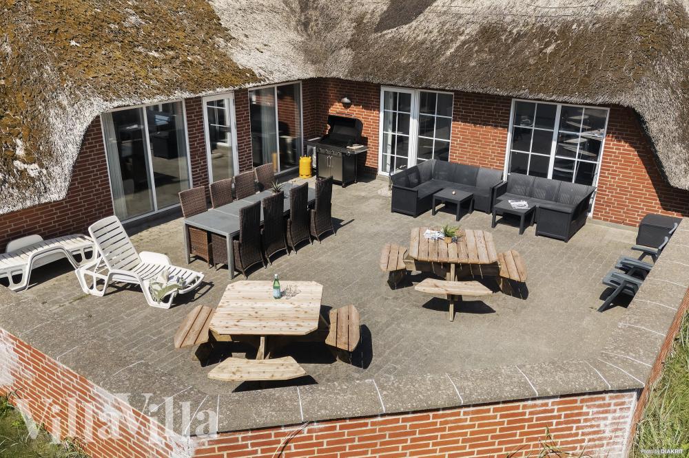 Stor terrasse i luksushus nr. 675 i Vestjylland.