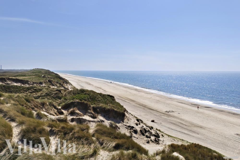 Stranden nær luksushus nr. 675.