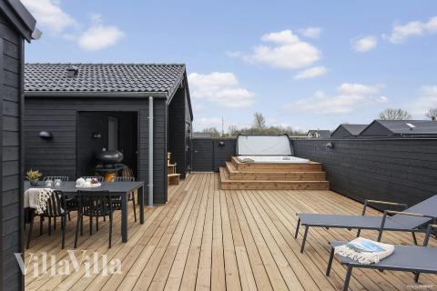 Stor terrasse i luksushus nr. 947 i Vestjylland.