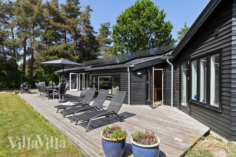 Luksushus nr. 963 har en deilig terrasse med gode hagemøbler til 10 personer.