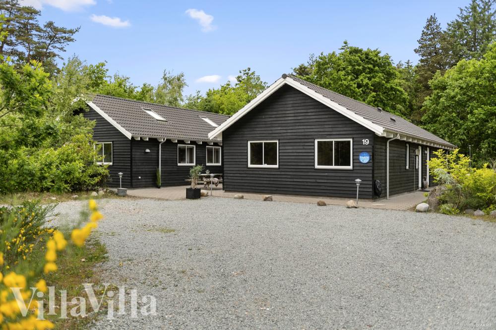 Hus nr. 313 med basseng og plass til 18 personer ligger i Vestjylland.