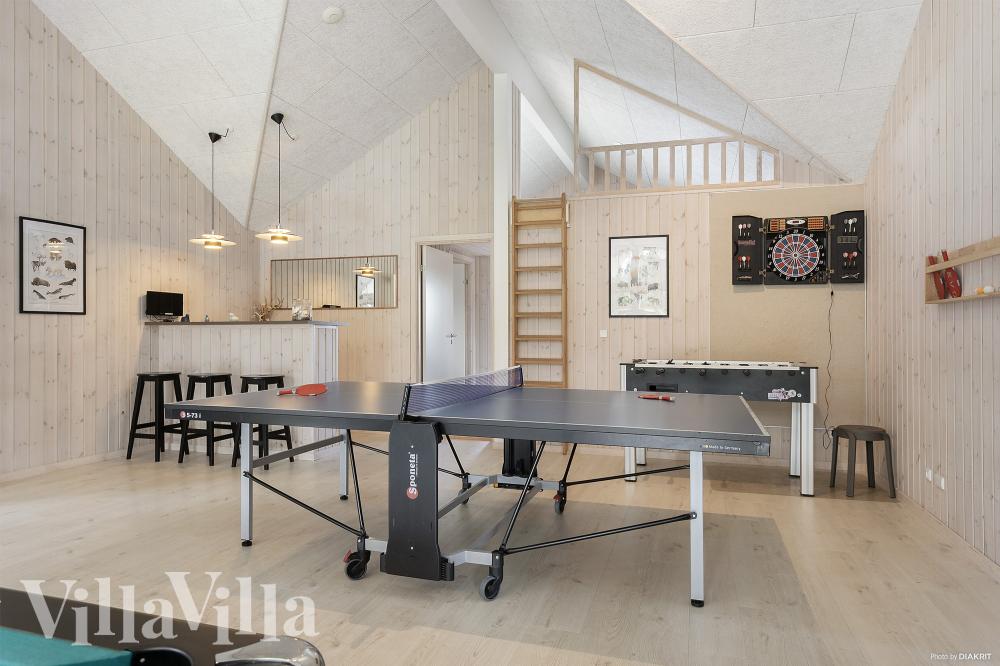 I tillegg til alle aktivitetsmulighetene i husets bassengavdeling, kan du også spille biljard, bordtennis og dart i luksushus nr. 429