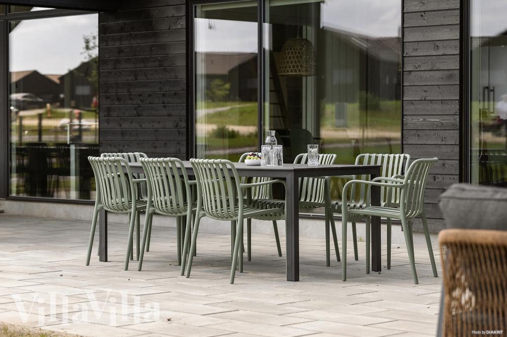 Stor terrasse i luksushus nr. 932 i Fyn og øyer.