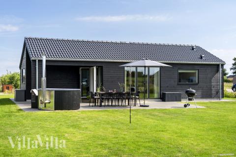 Dette lekre huset med spa, nr. 942, med plass til 8 personer, ligger i Fyn og øyer
