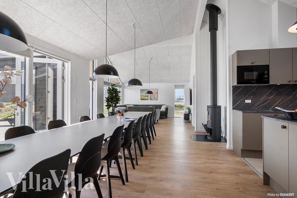 Oppholdsrom med plass til 18 i luksushus nr. 921.