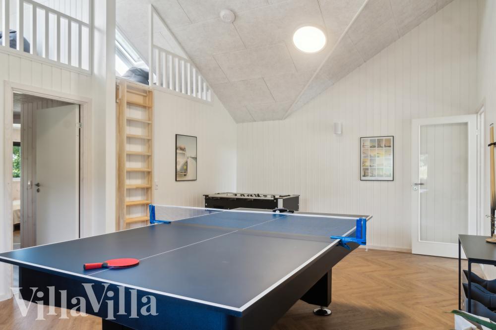 Aktivitetsrom i luksushus nr. 999 med 5 soverom og plass til 14 personer.