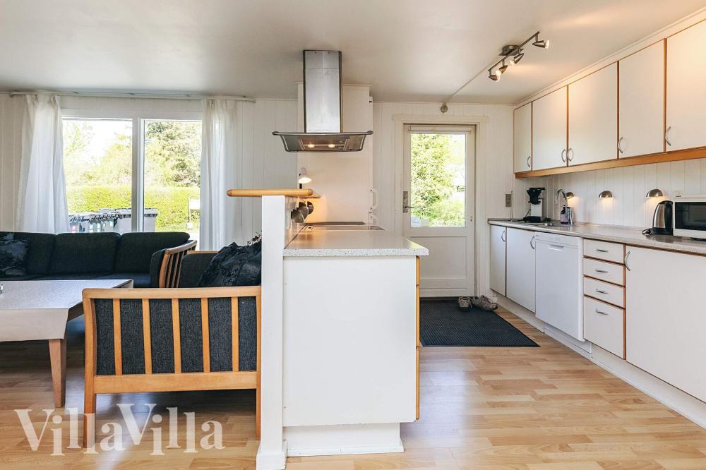 Kjøkkenet i luksushus nr. 1003 er fullt utstyrt så dere lett kan lage mat til 14 personer.